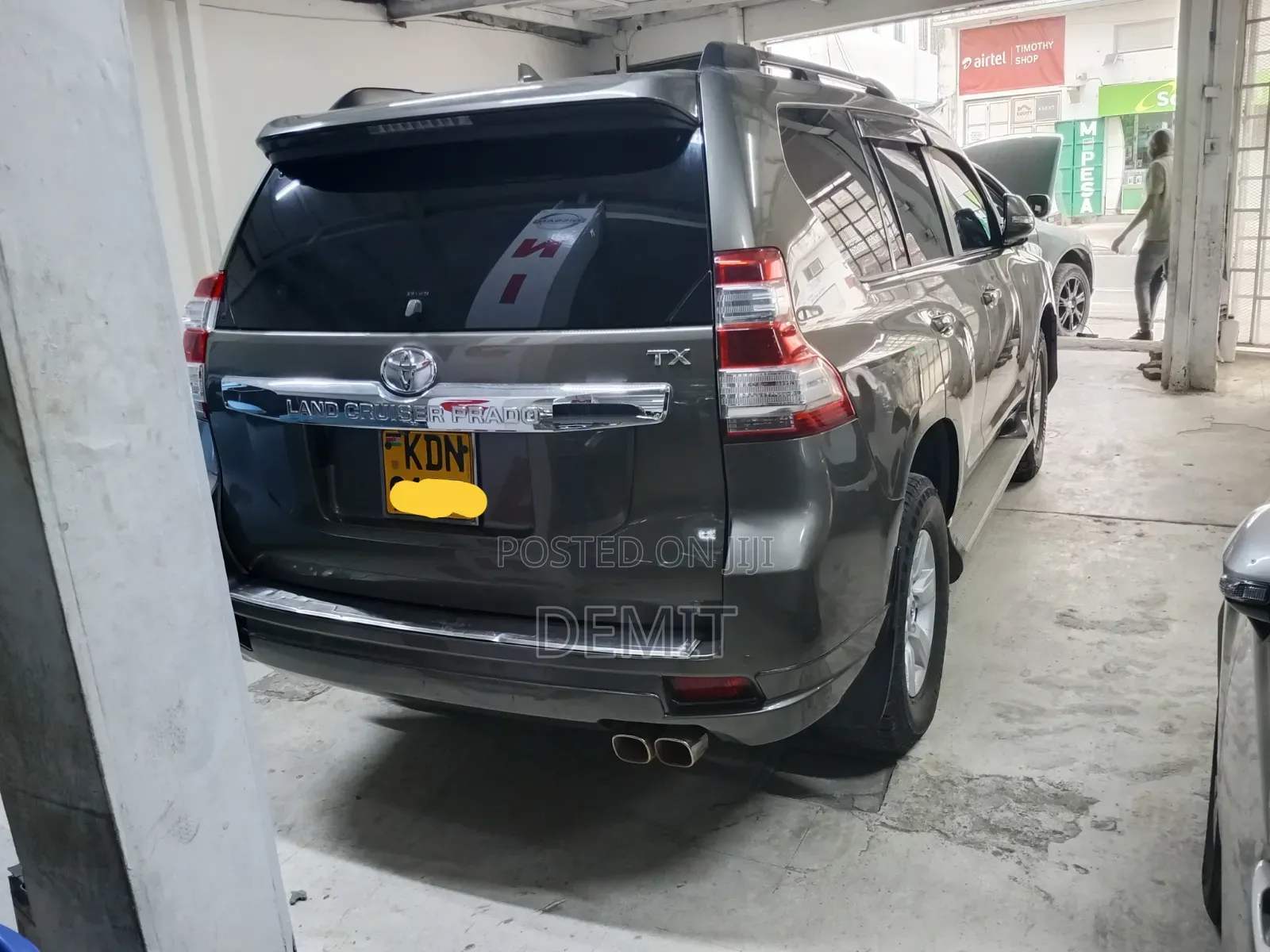 Toyota Land Cruiser Prado 2016 Brown