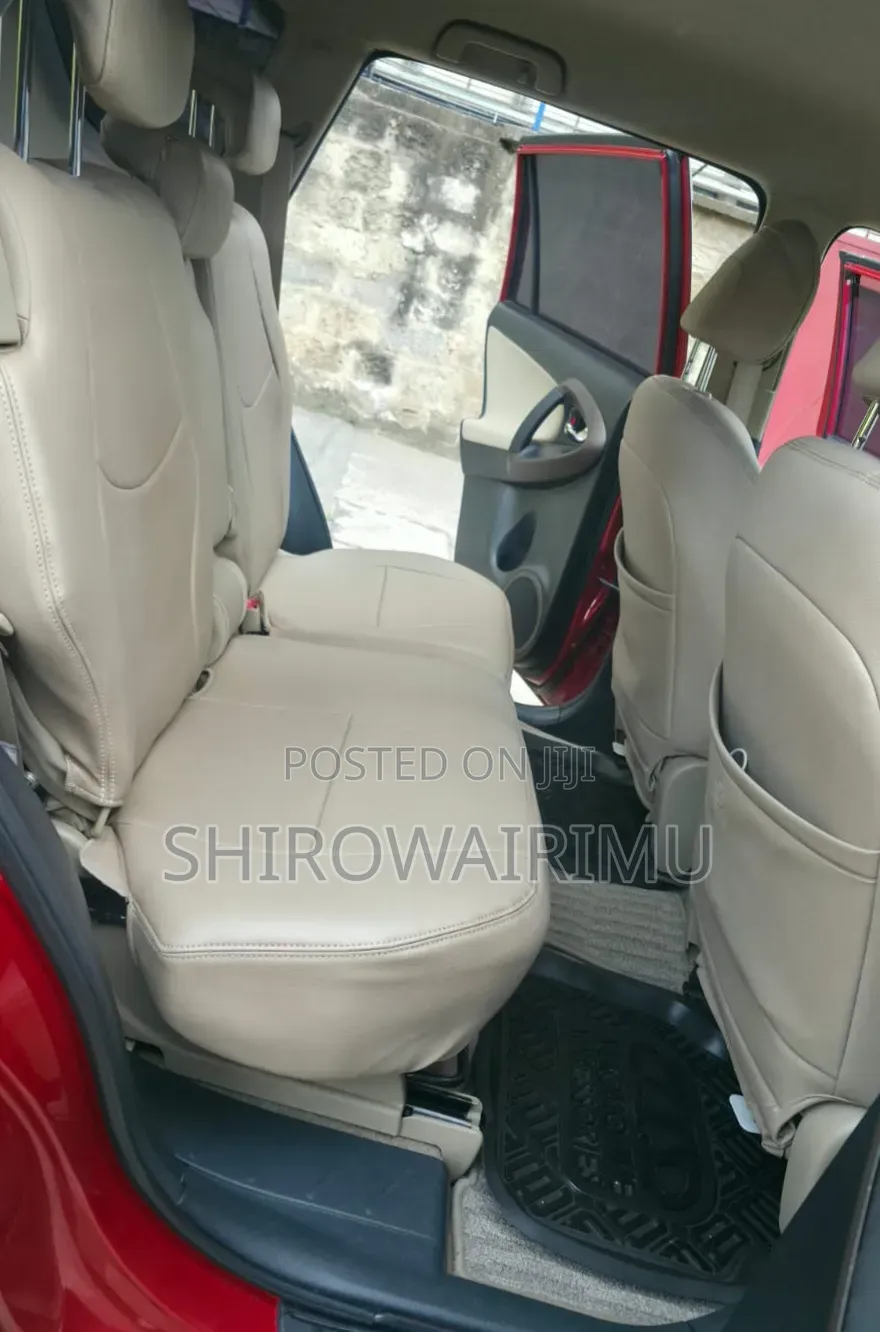 Toyota Vanguard 2009 Red