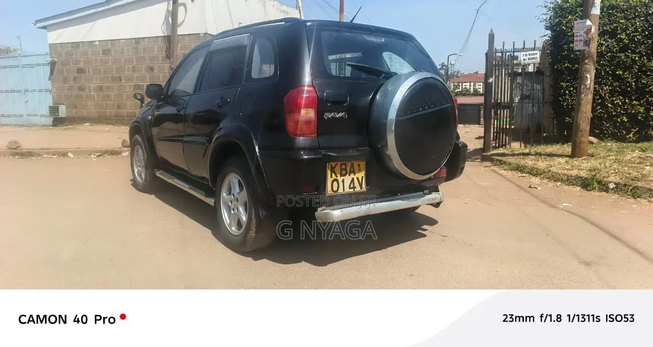 Toyota RAV4 2001 Black