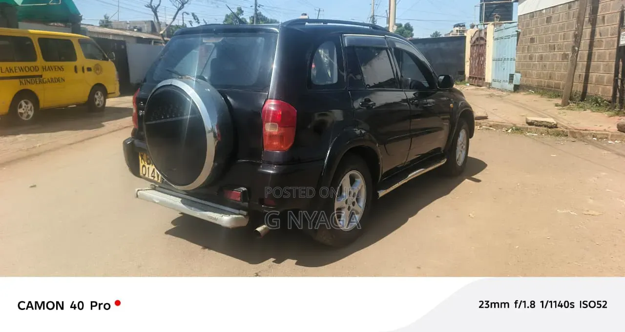 Toyota RAV4 2001 Black