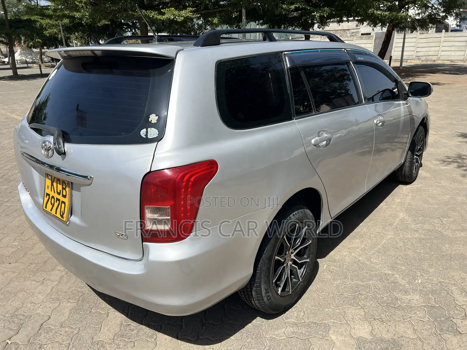 Toyota Corolla Fielder 2009 Silver