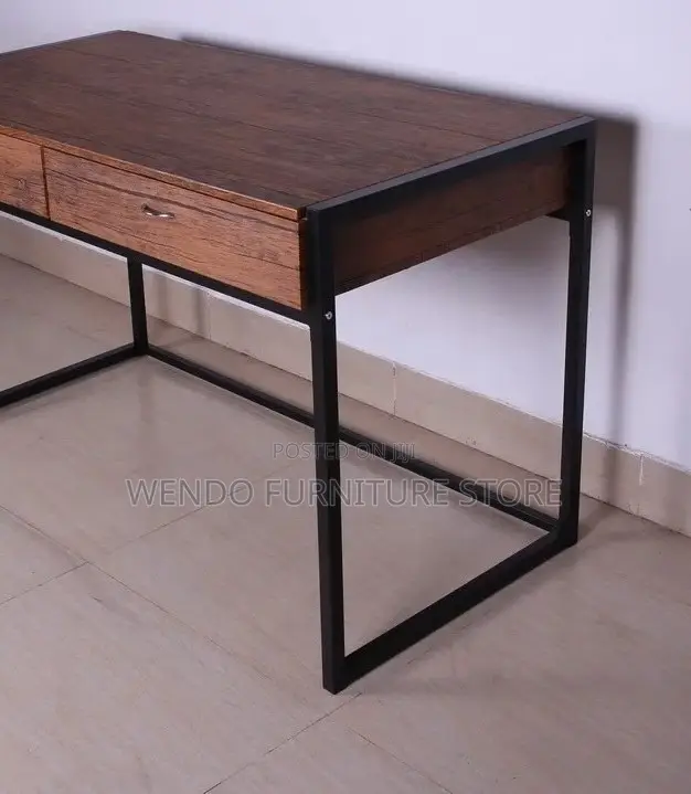 Office Desk; Wooden Home Office Desk With Lockable Drawers