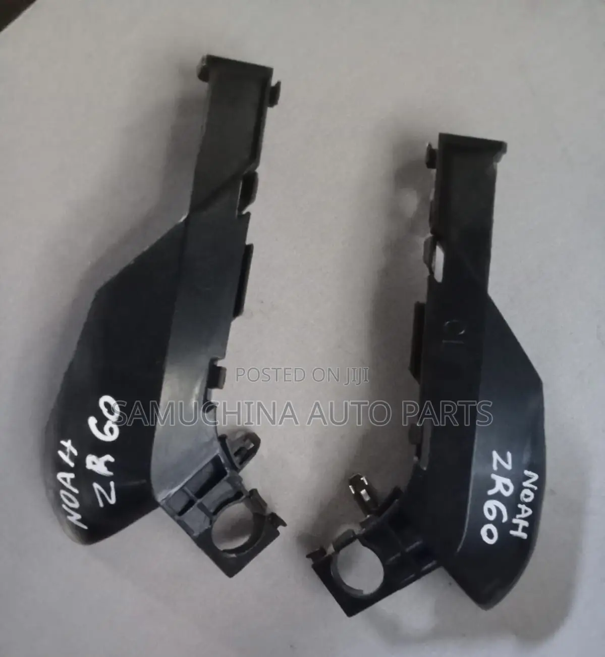 Bumper Slide Toyota Noah Zrr60
