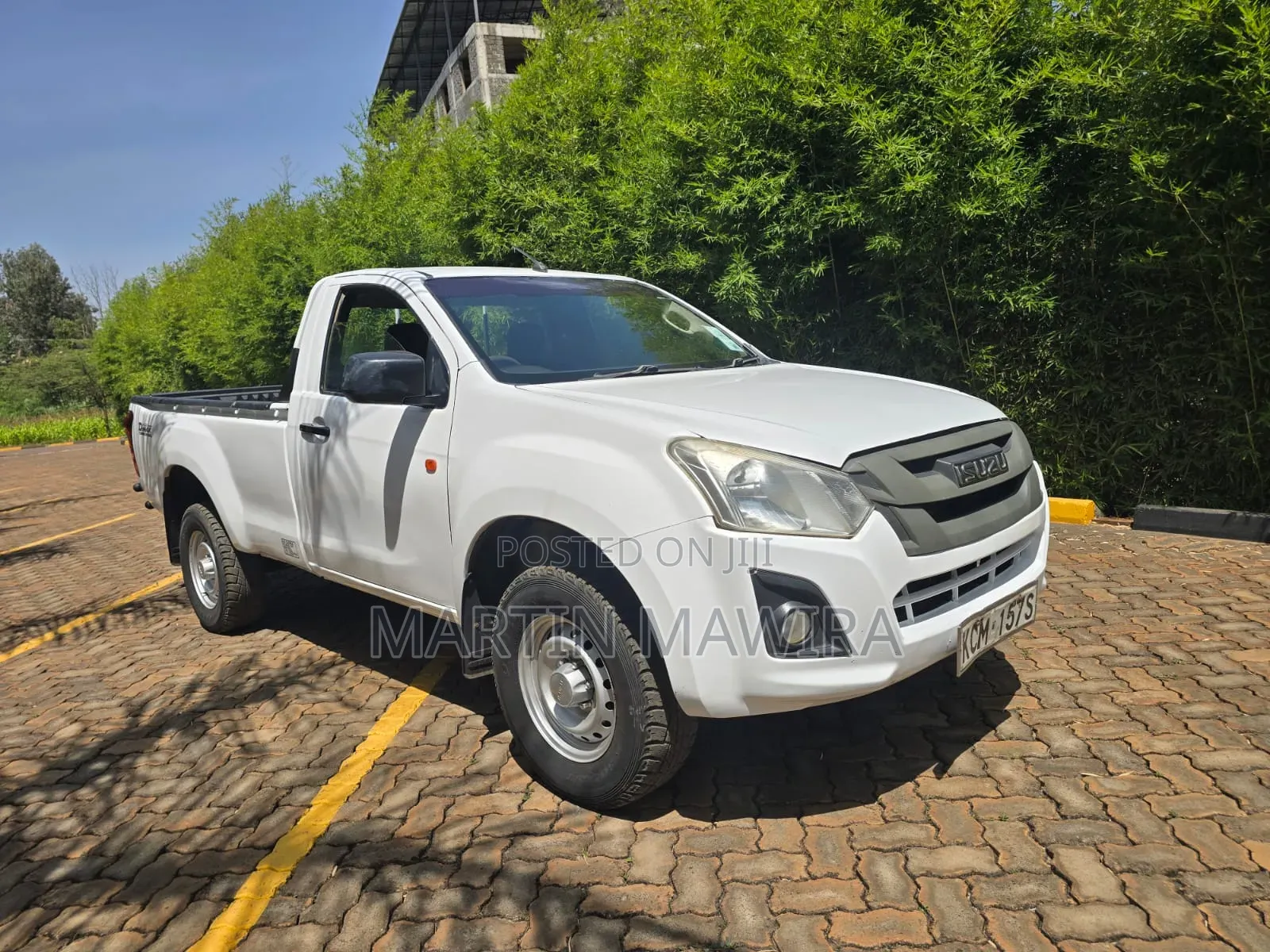 Isuzu D-MAX 2017 White
