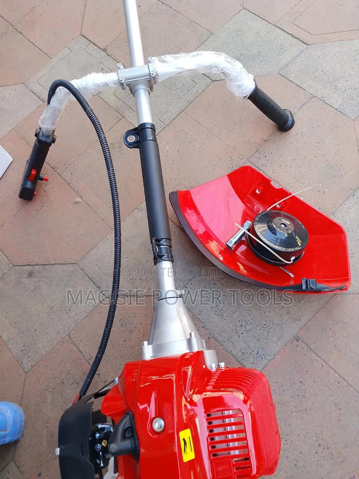 Well Performing and Professional Brush Cutter/ Two Stroke Bush Cutter