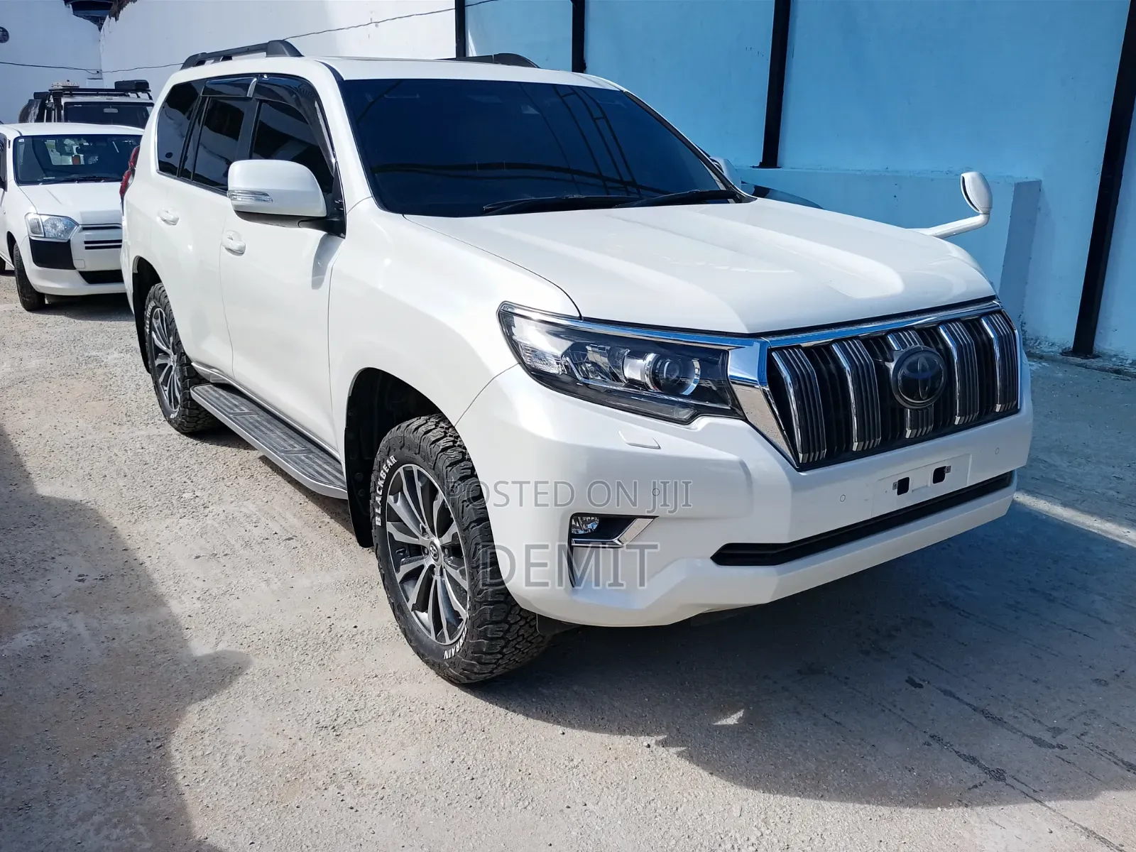 Toyota Land Cruiser Prado 2017 Pearl
