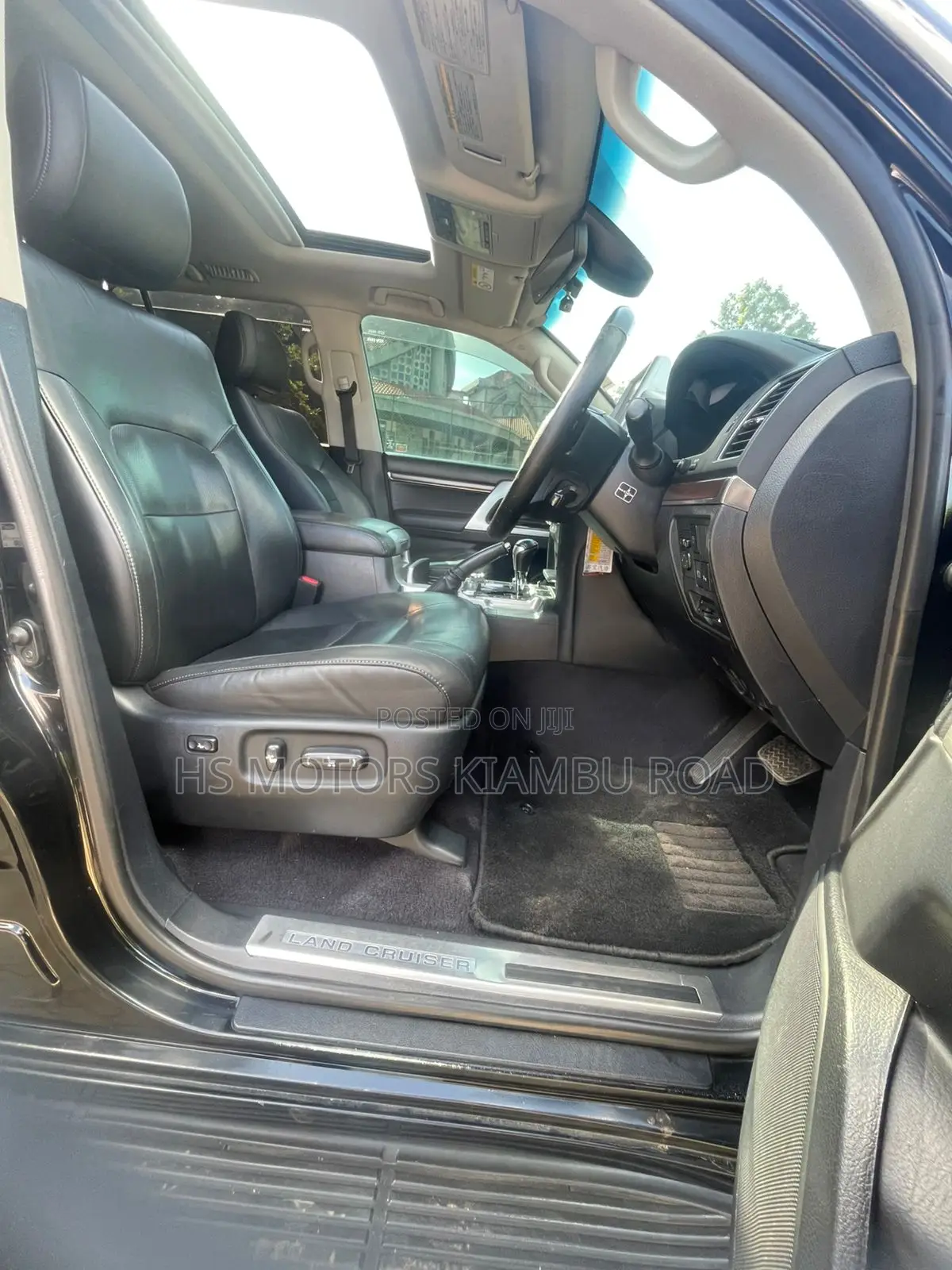 Toyota Land Cruiser 4.6 V8 ZX 2016 Black