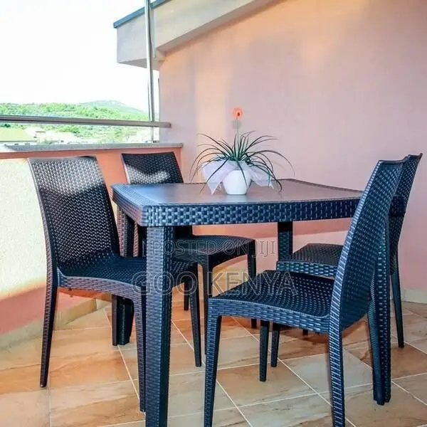 Rattan Set; Heavy-Duty 4 Seater Woven Rattan Set