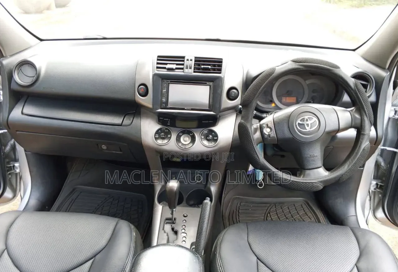 Toyota RAV4 2007 Silver