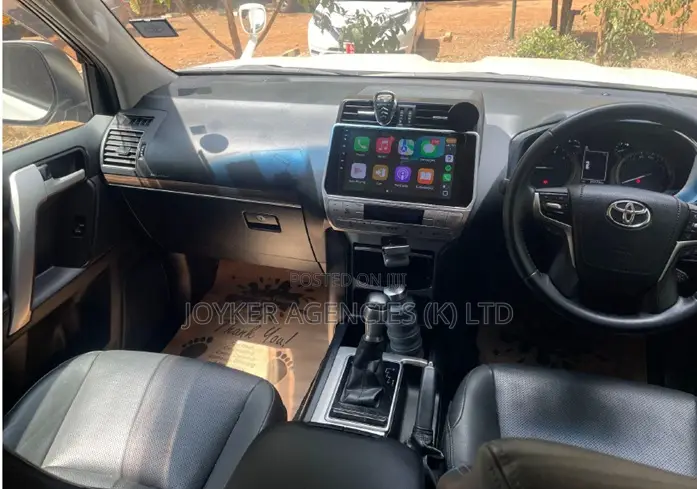 Toyota Land Cruiser Prado 2.7 2018 White