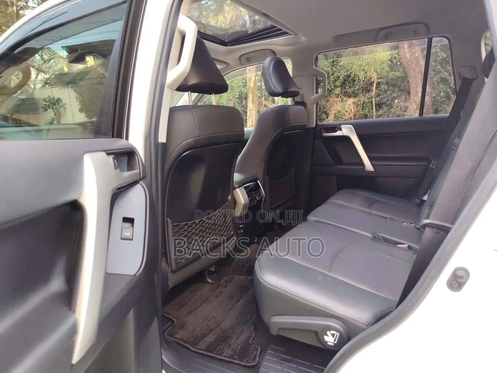 Toyota Land Cruiser Prado 2019 White