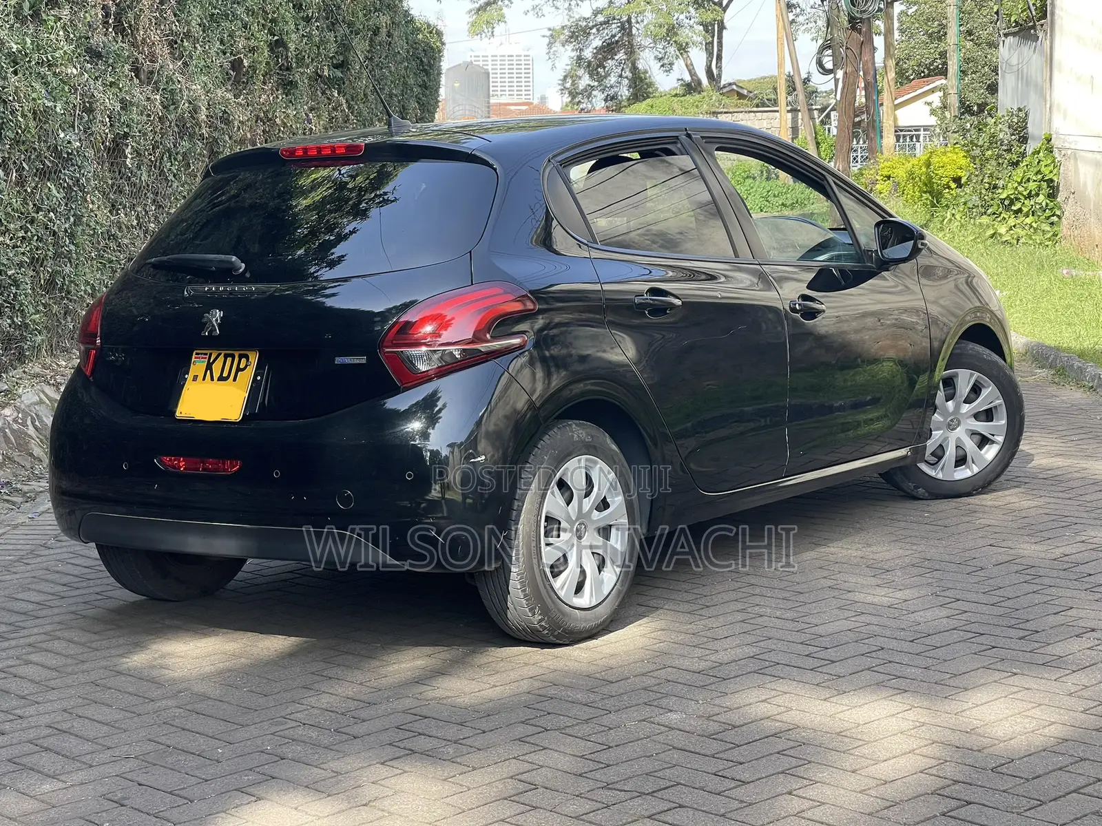 Peugeot 208 2017 Black