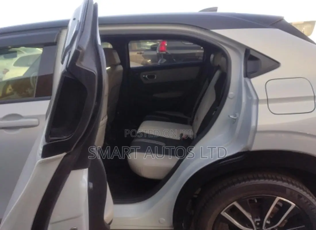 Honda Vezel 2021 White
