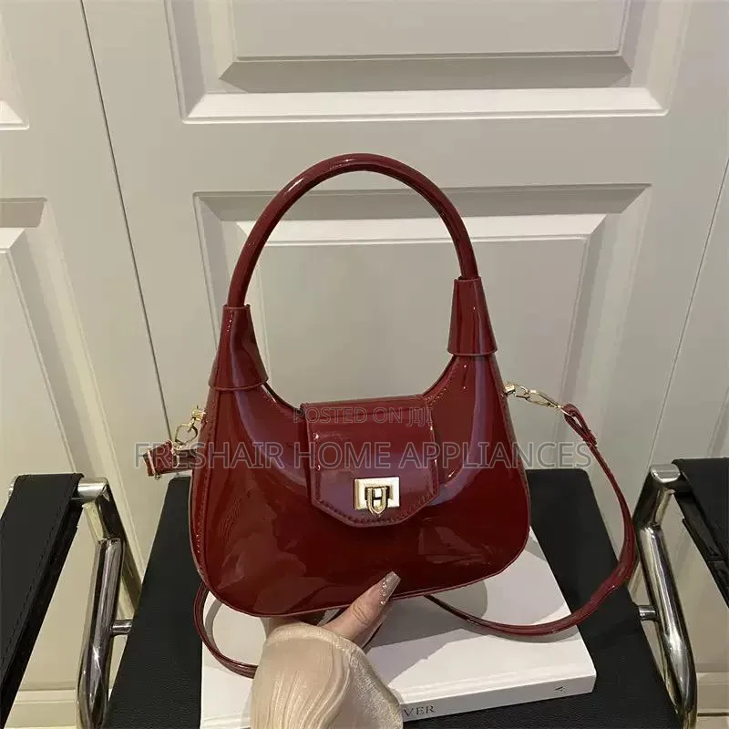 Best Small Handbag for Ladies