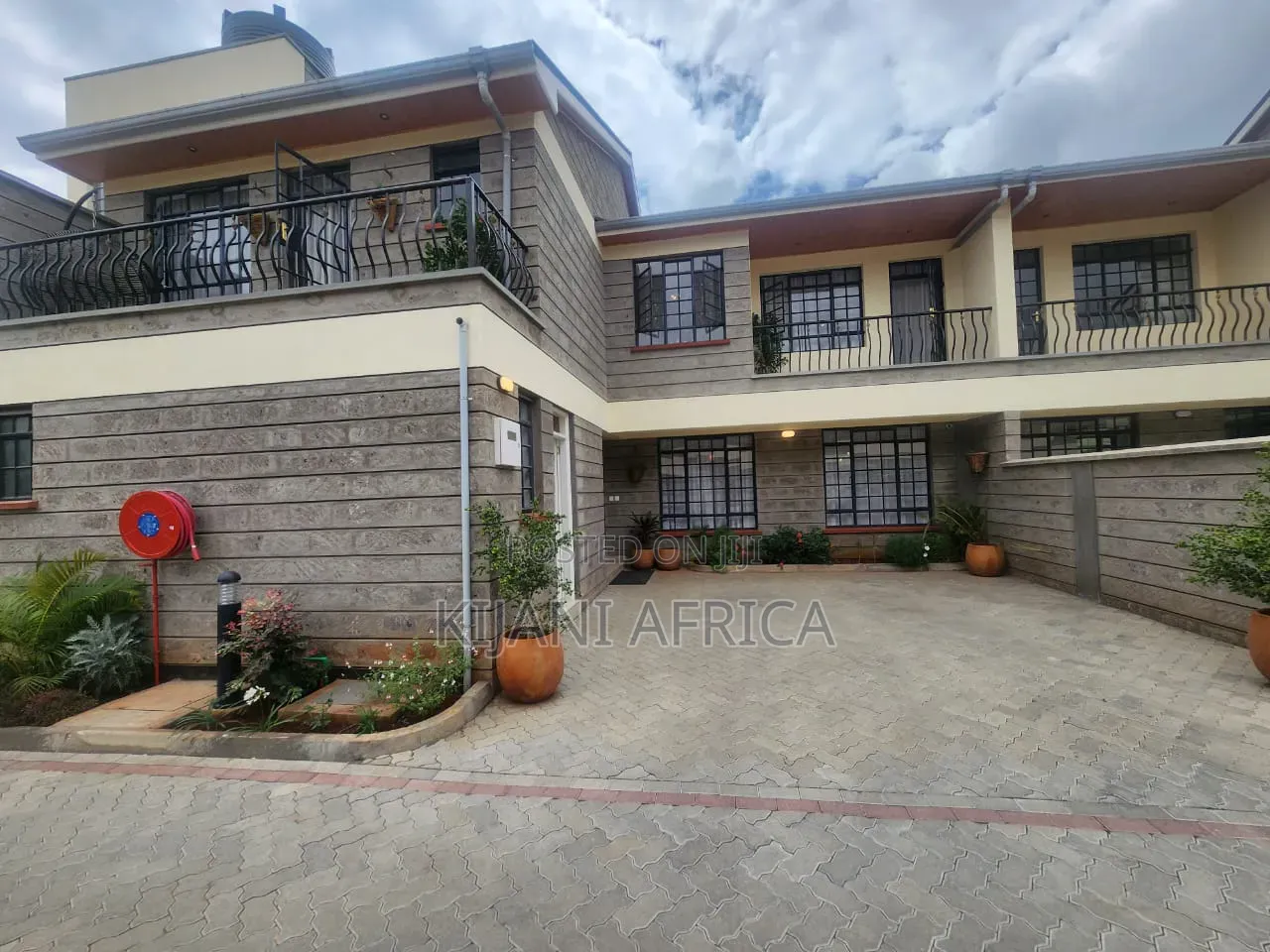 4bdrm House in Gateway Mall Area for rent