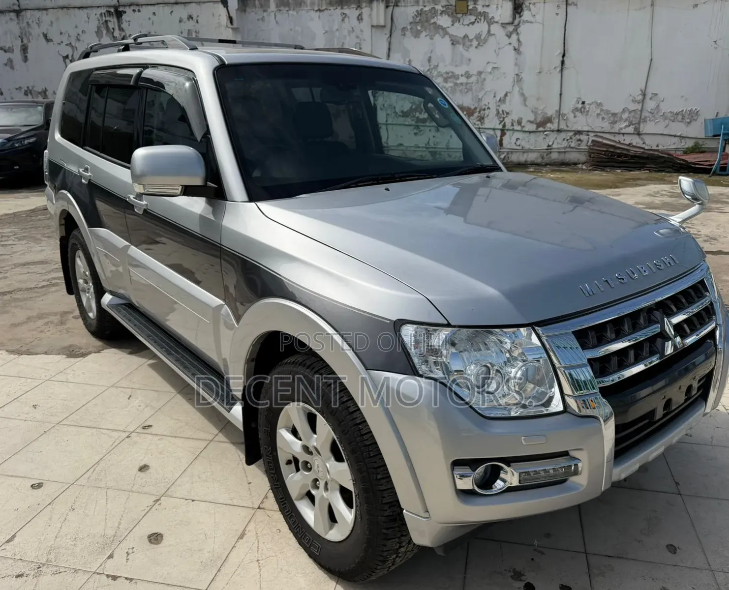 Mitsubishi Pajero 2019 Silver
