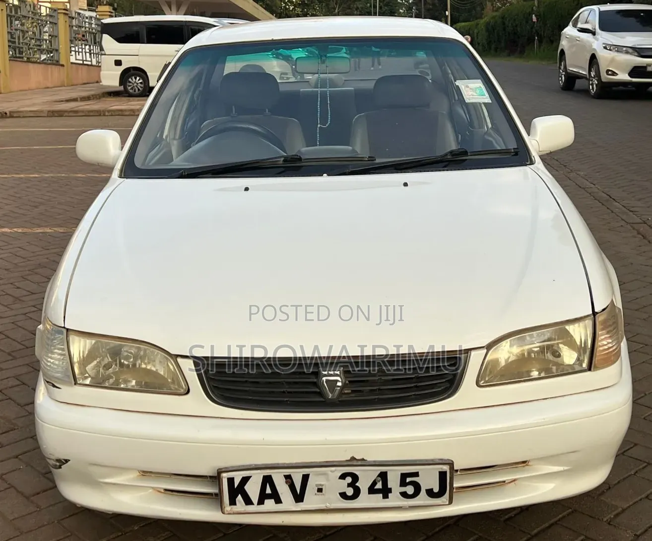 Toyota Corolla 1998 Off white