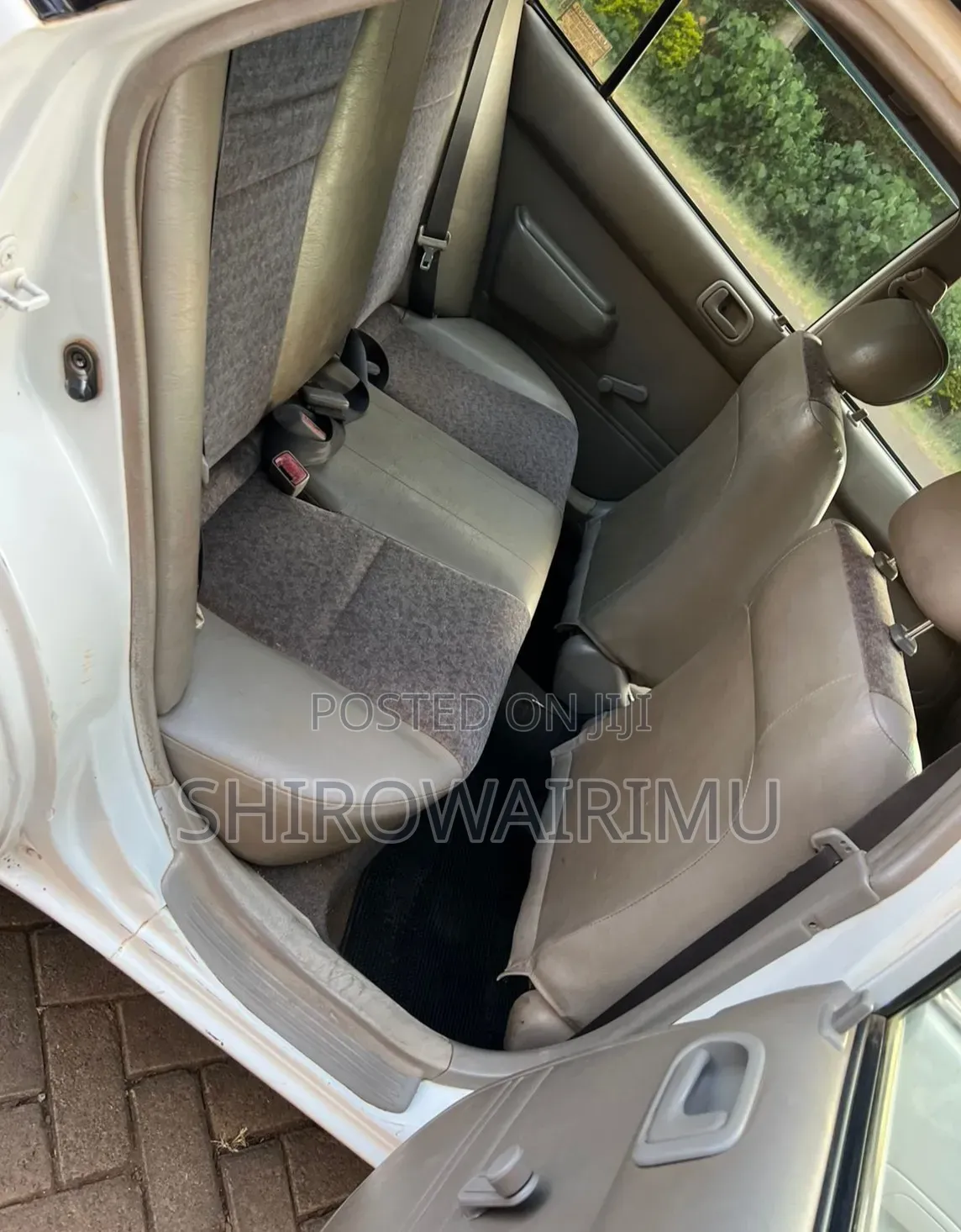 Toyota Corolla 1998 Off white