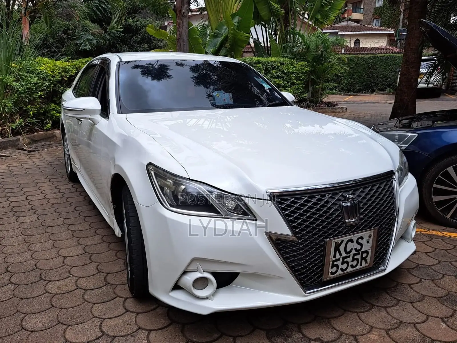 Toyota Crown 2014 White