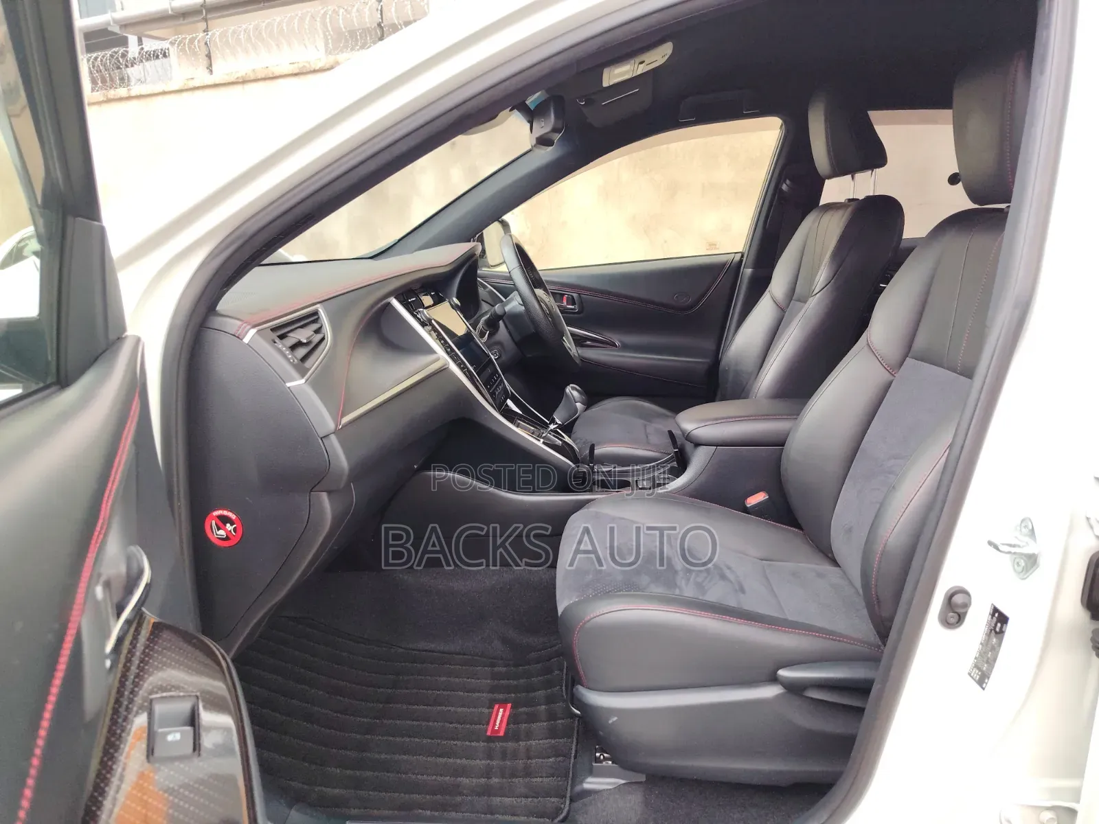 Toyota Harrier 2.0 Turbo 2019 White