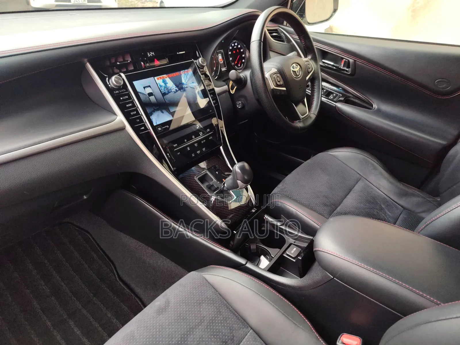 Toyota Harrier 2.0 Turbo 2019 White