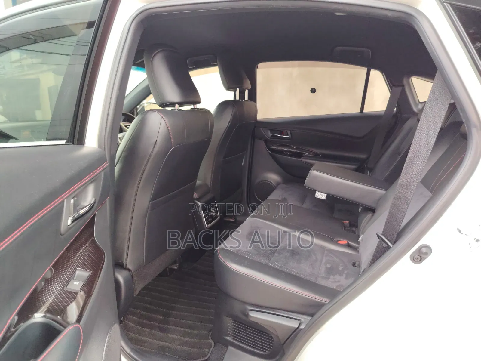 Toyota Harrier 2.0 Turbo 2019 White