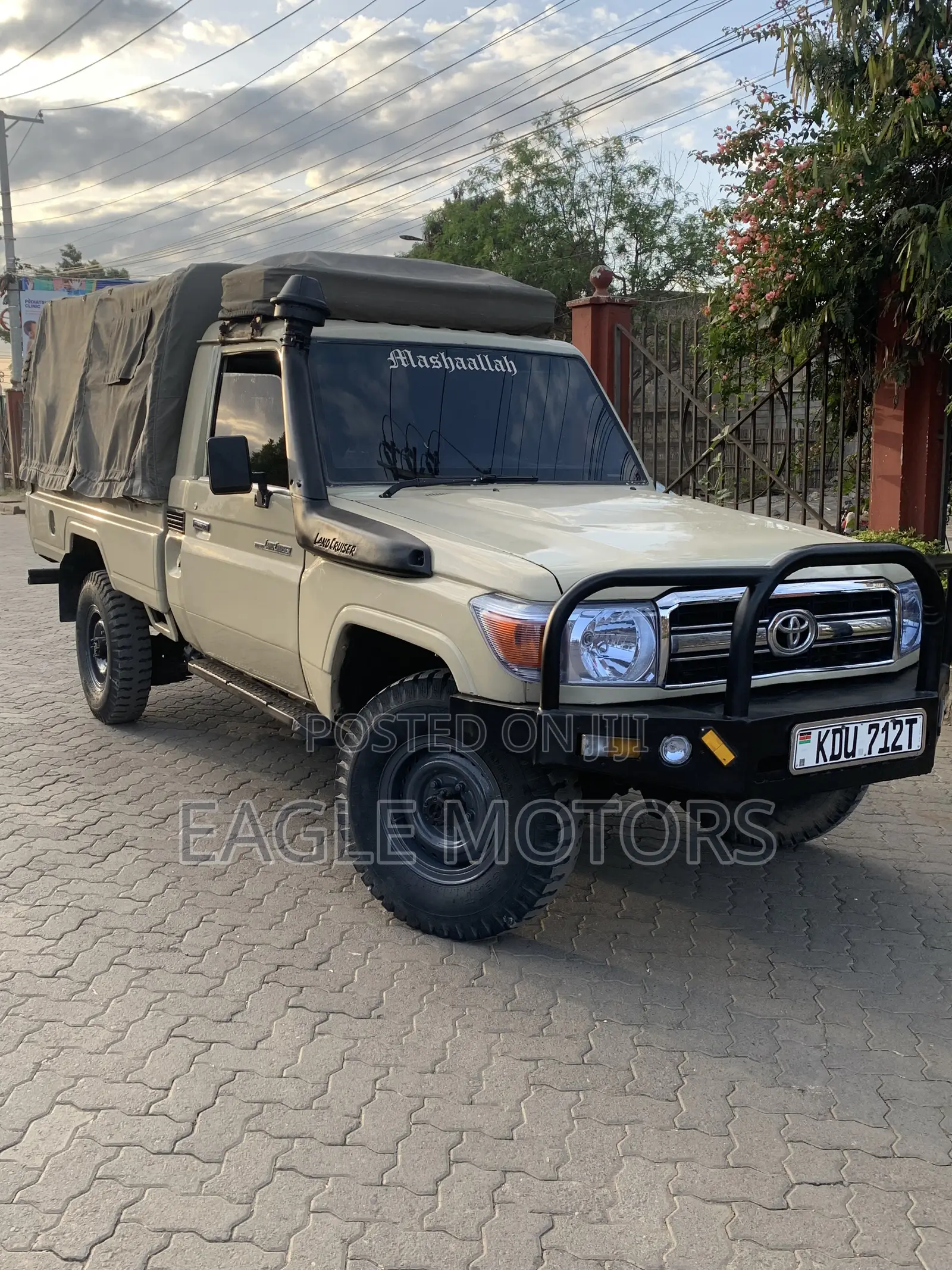 Toyota Land Cruiser 79 Series 2005 Beige