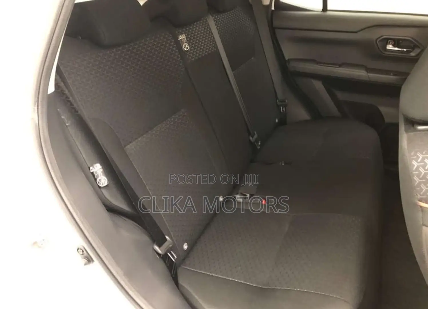 Toyota Raize 1.0 AWD 2019 White