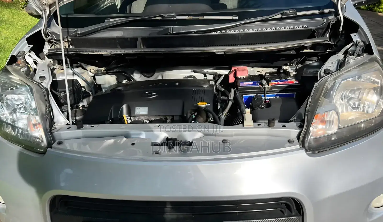 Toyota Porte 2014 Silver