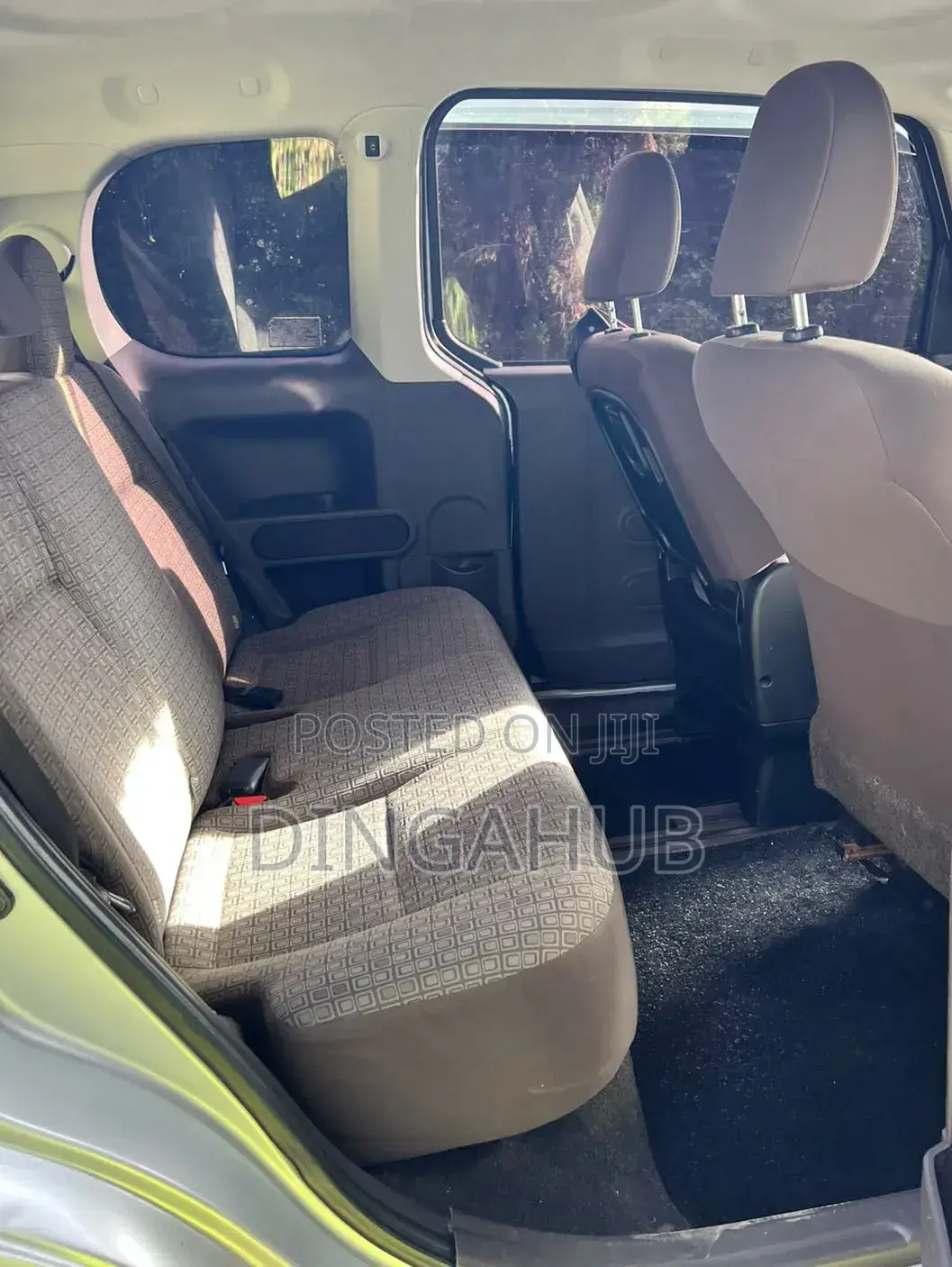 Toyota Porte 2014 Silver