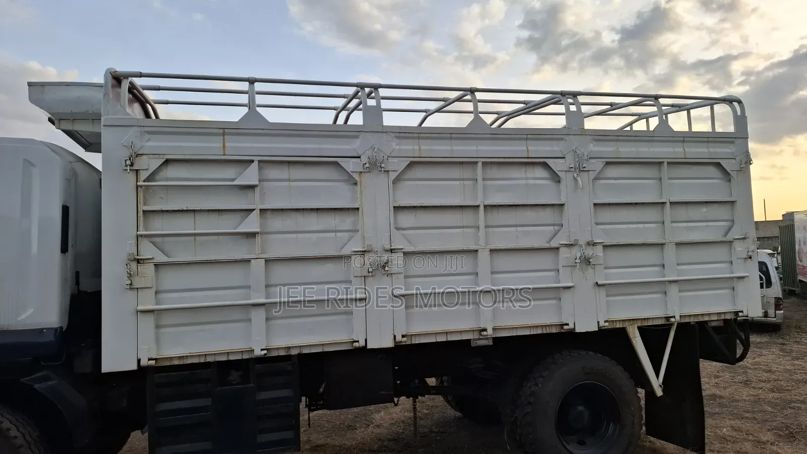 Isuzu Fvr90/FTR/FSR Body