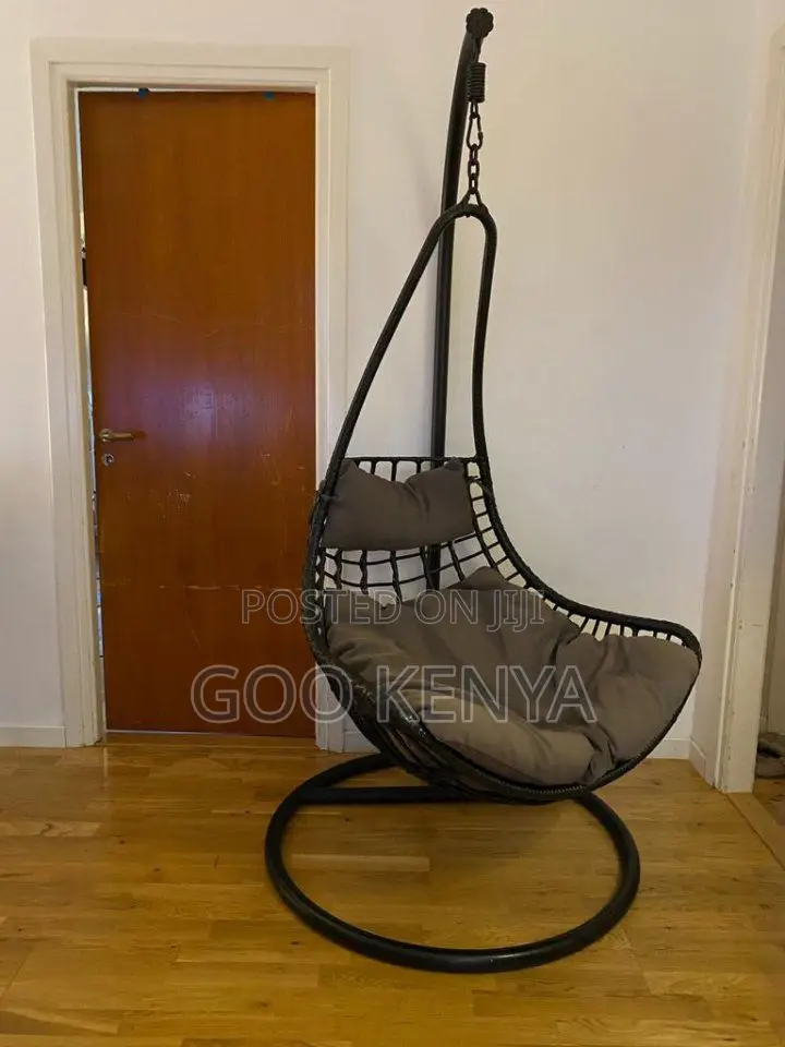 Outdoor Chair; Elegant Egg Shaped Rattan Lounge Chair