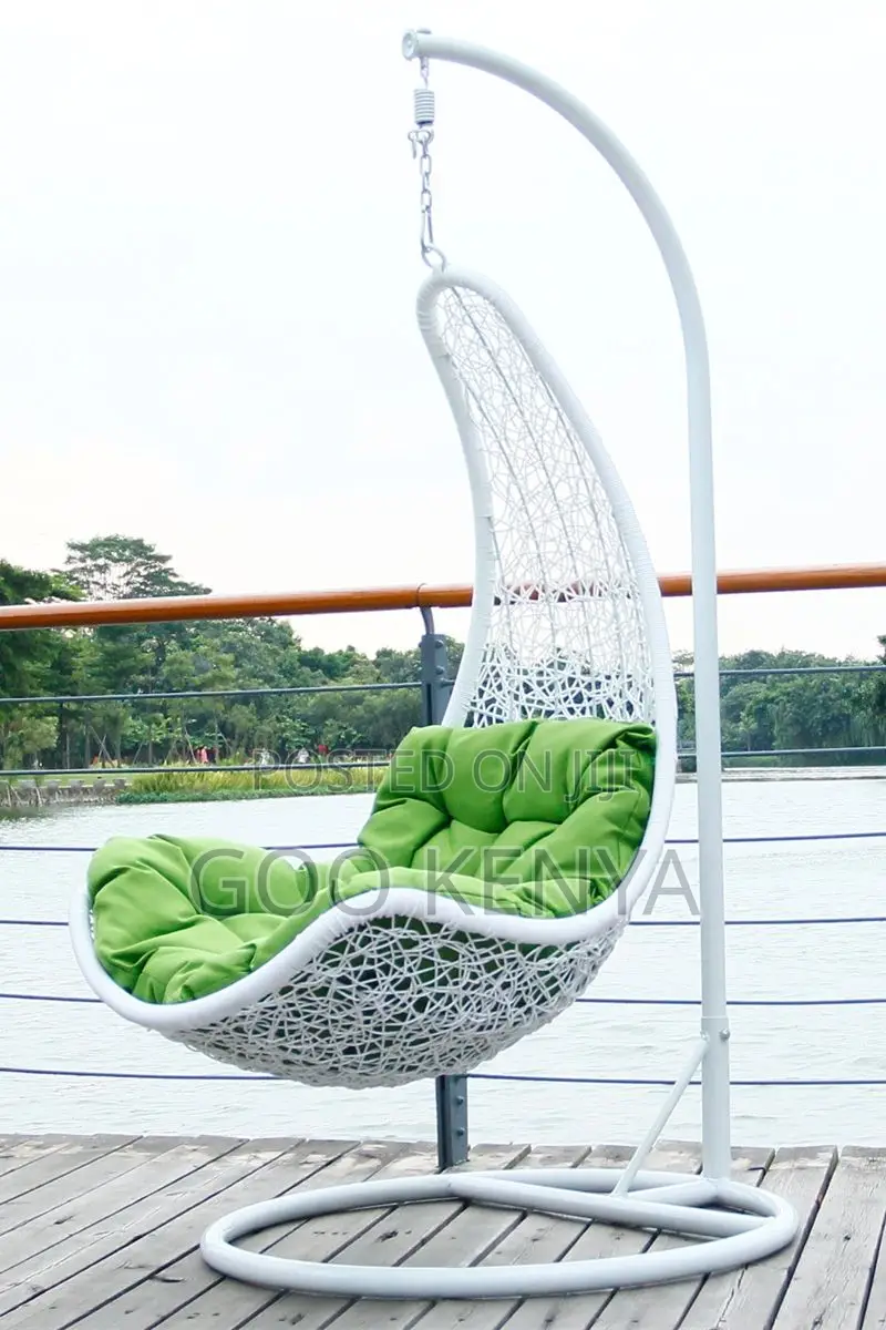 Outdoor Chair; Elegant Egg Shaped Rattan Lounge Chair