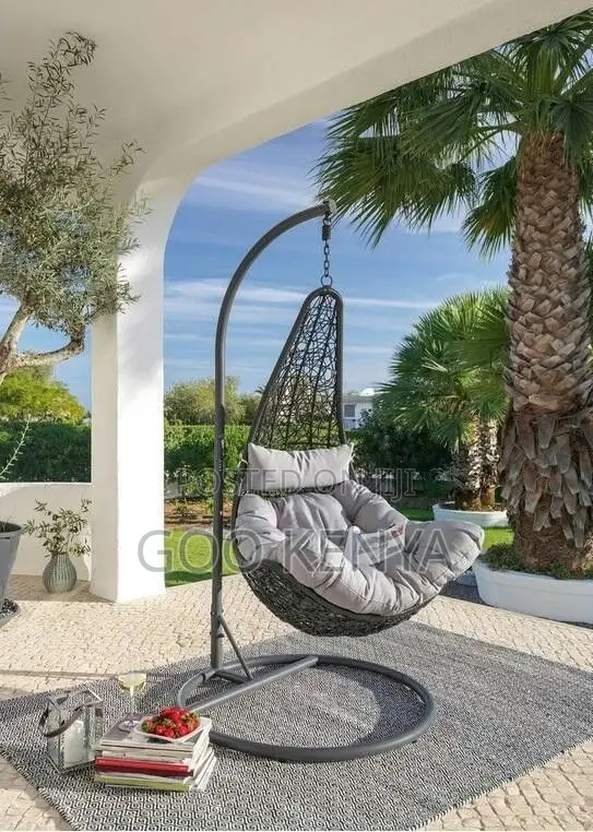 Outdoor Chair; Elegant Egg Shaped Rattan Lounge Chair