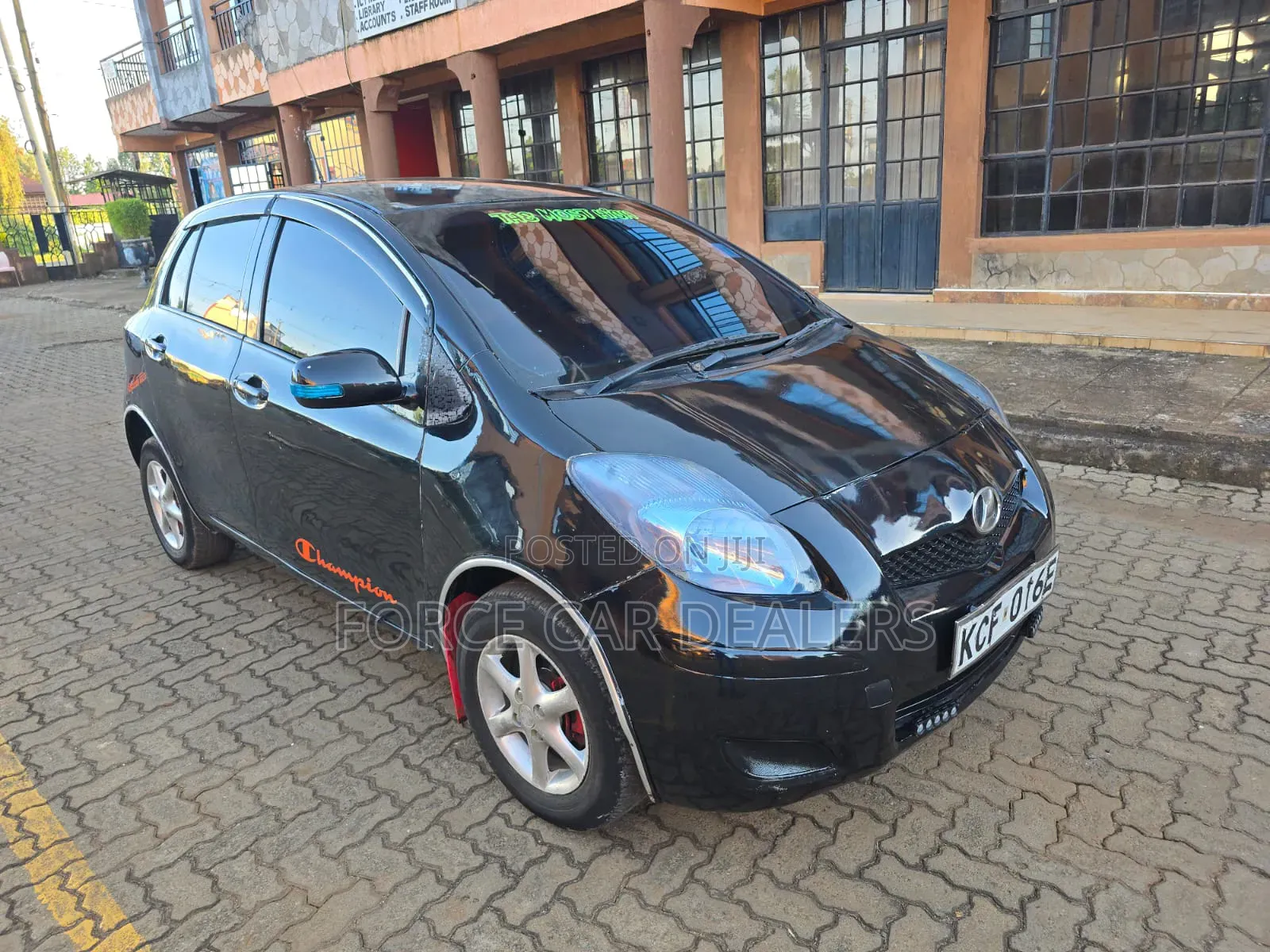 Toyota Vitz 2009 Black
