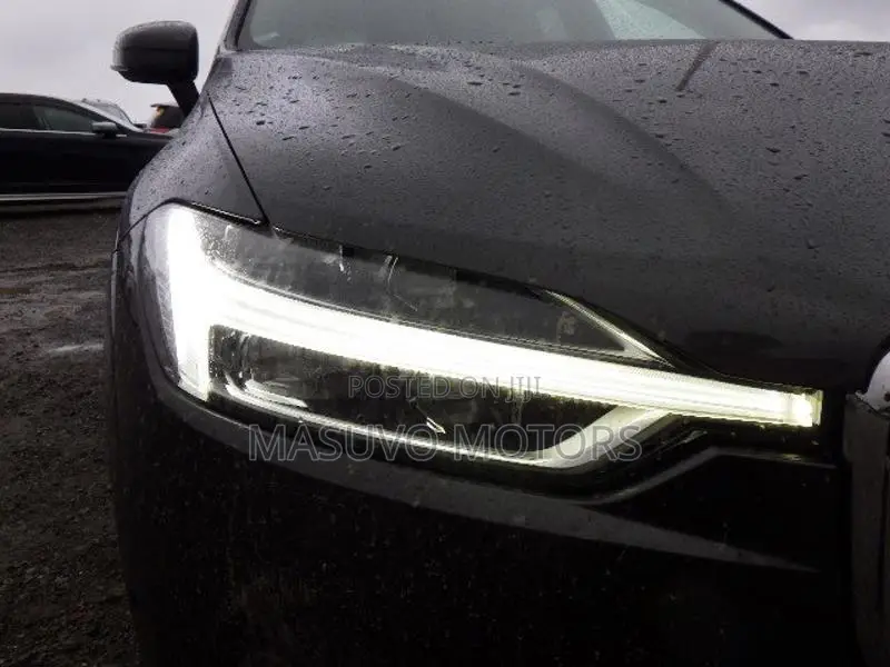 Volvo XC60 2020 Gray