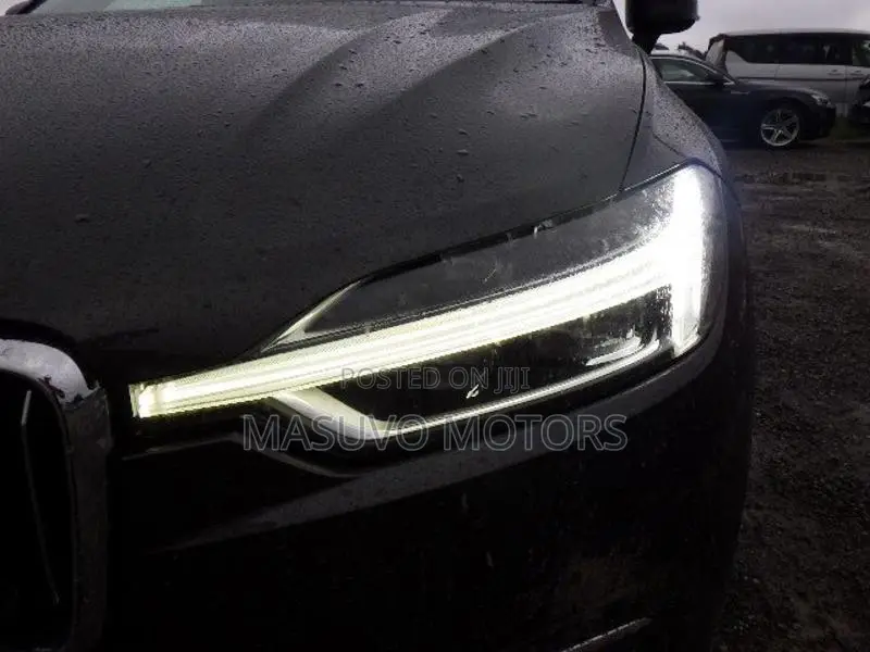 Volvo XC60 2020 Gray