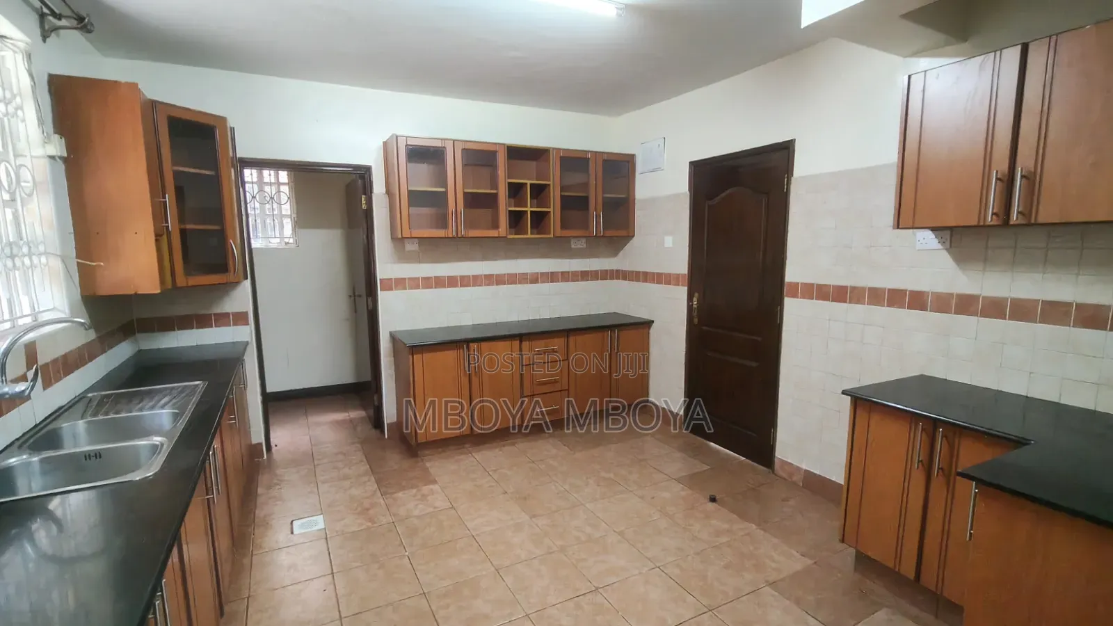 4bdrm Maisonette in Kileleshwa for rent