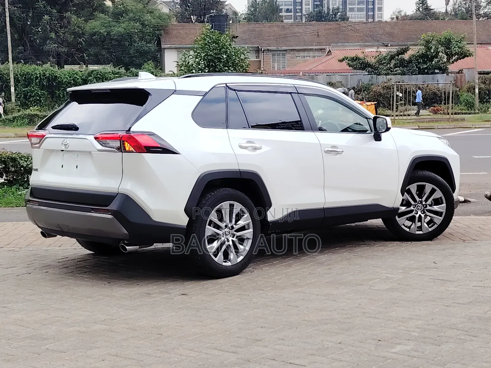 Toyota RAV4 2019 White