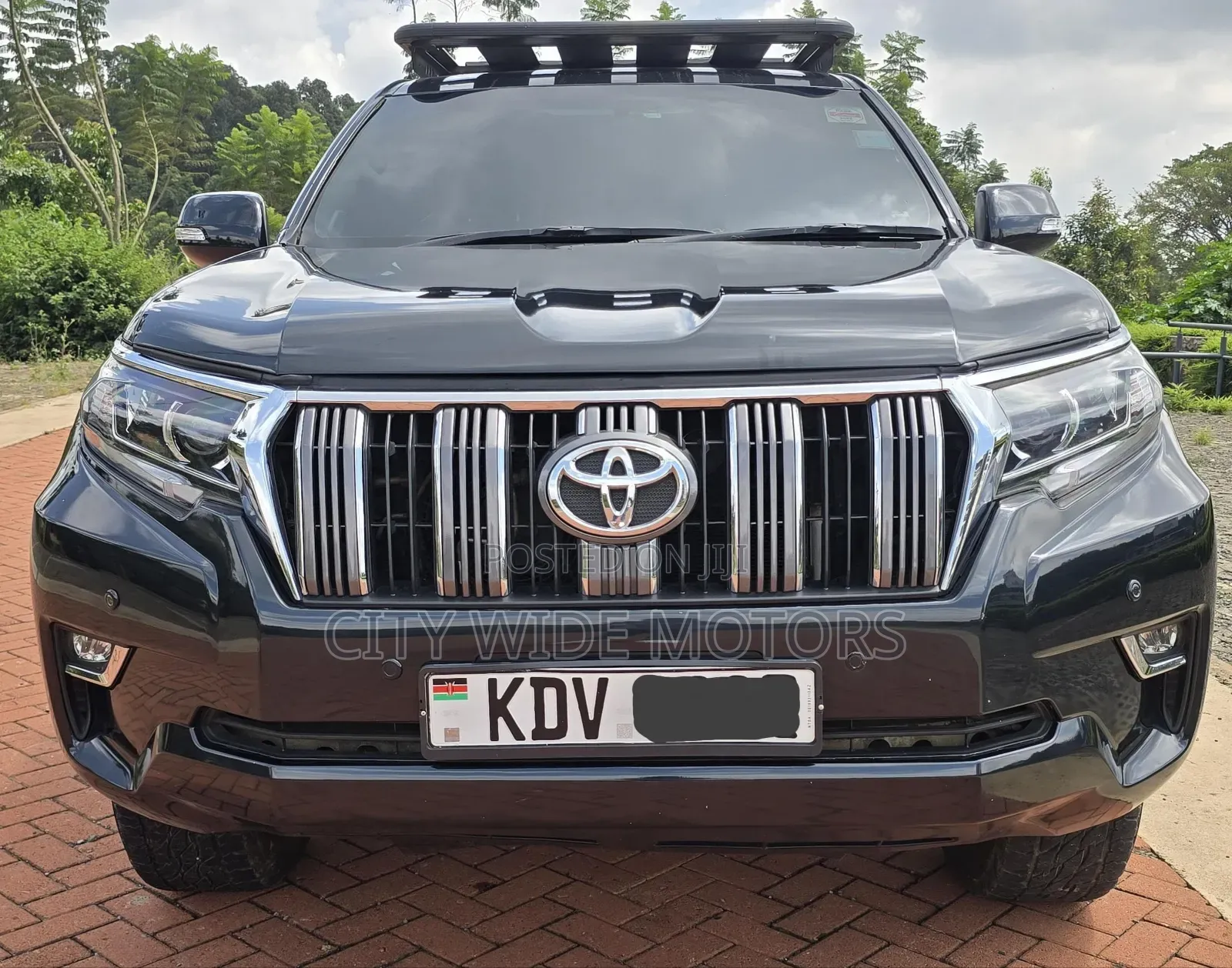 Toyota Land Cruiser Prado 2010 Black