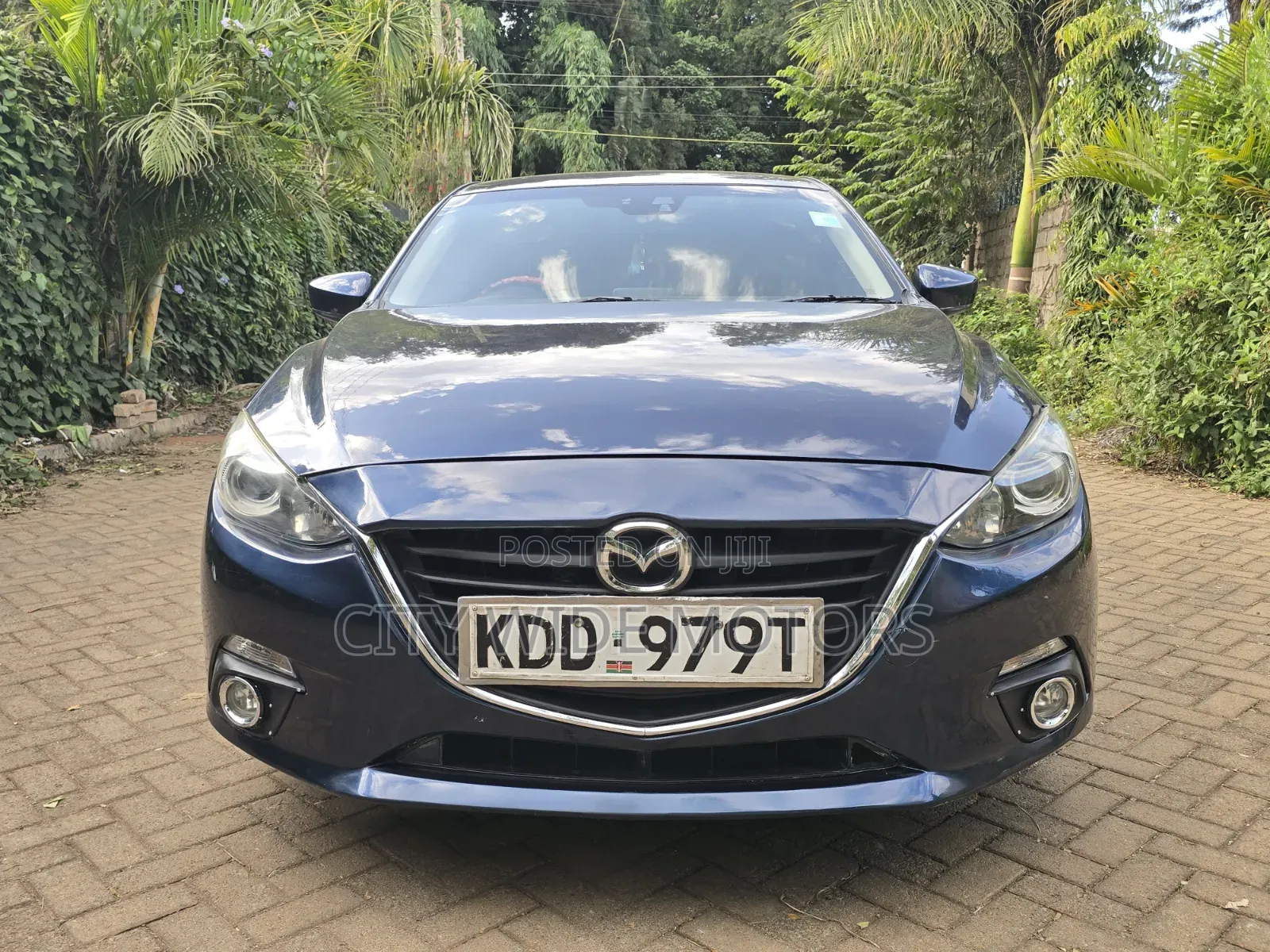 Mazda Axela SV Premium 2014 Blue