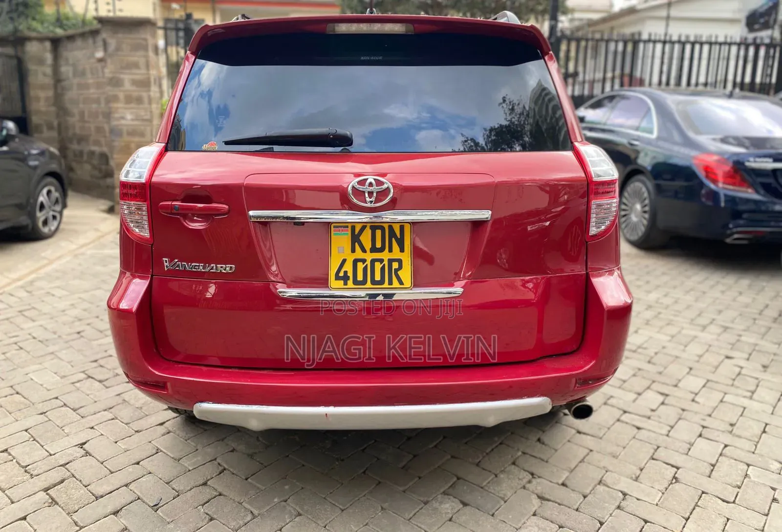 Toyota Vanguard 2009 Red