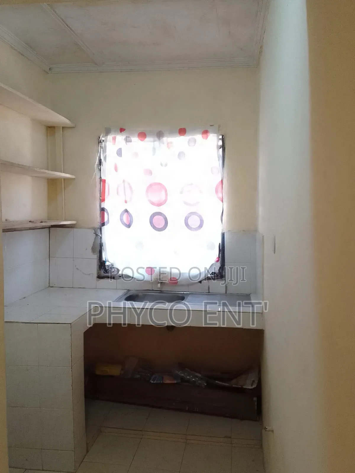 1bdrm House in Palestine, Utange for rent