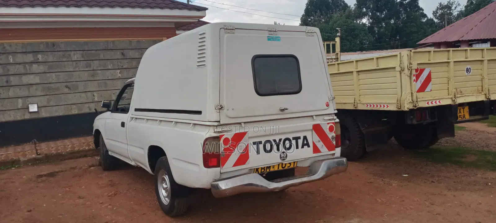 Toyota Hilux 2006 White