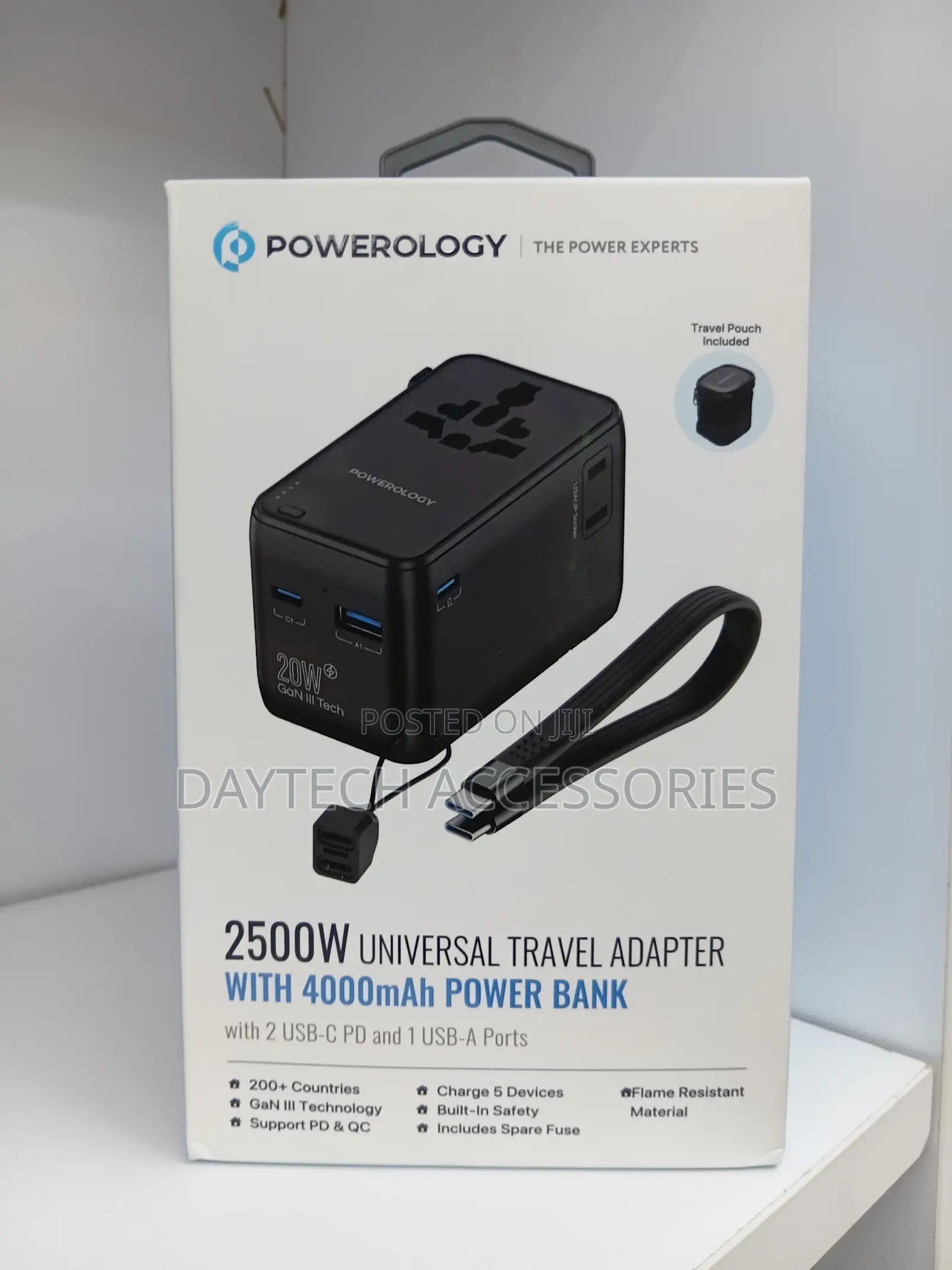Powerology Travel Adapter With 2 Usb-C Pd and 1 Usb-a Ports 2500w.