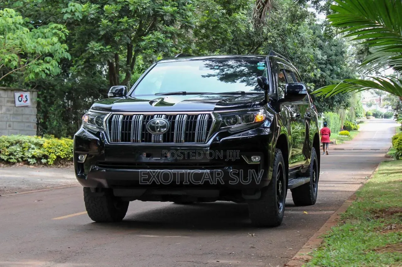 Toyota Land Cruiser Prado 2017 Black