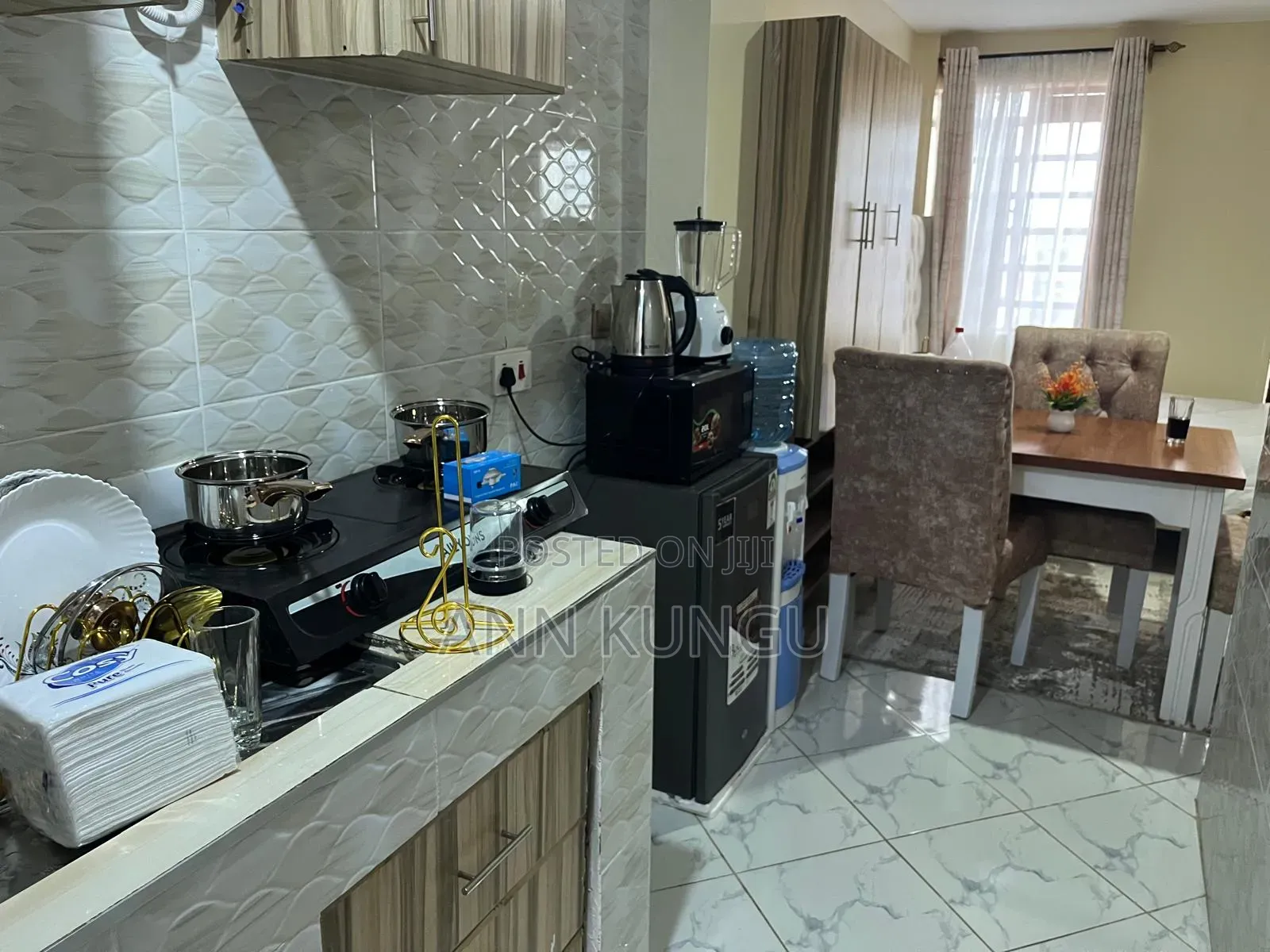 Studio Airbnb at 1500