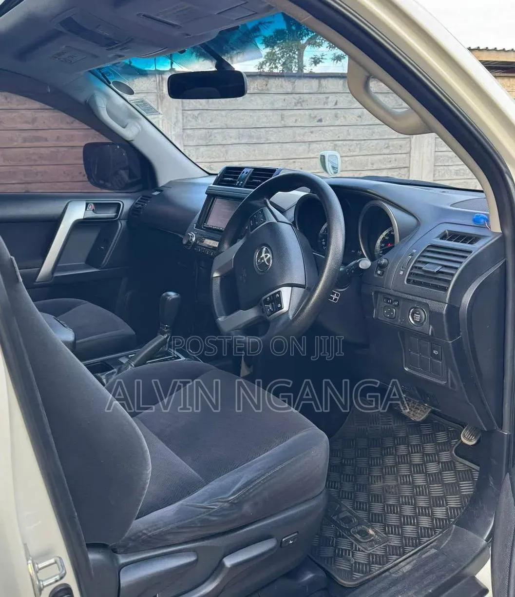 Toyota Land Cruiser Prado 4.0 Petrol TX 2016 White