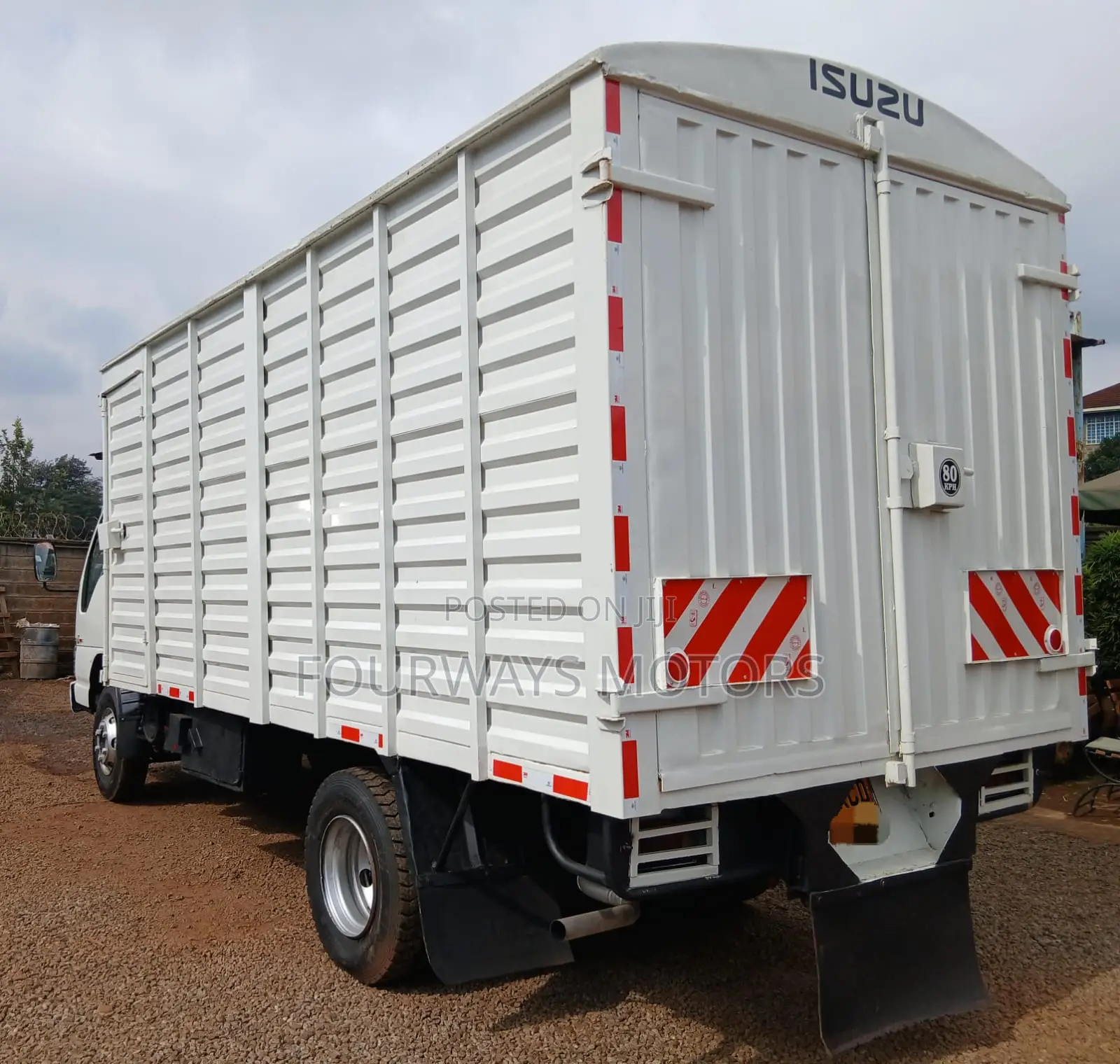 Isuzu NPR 2014