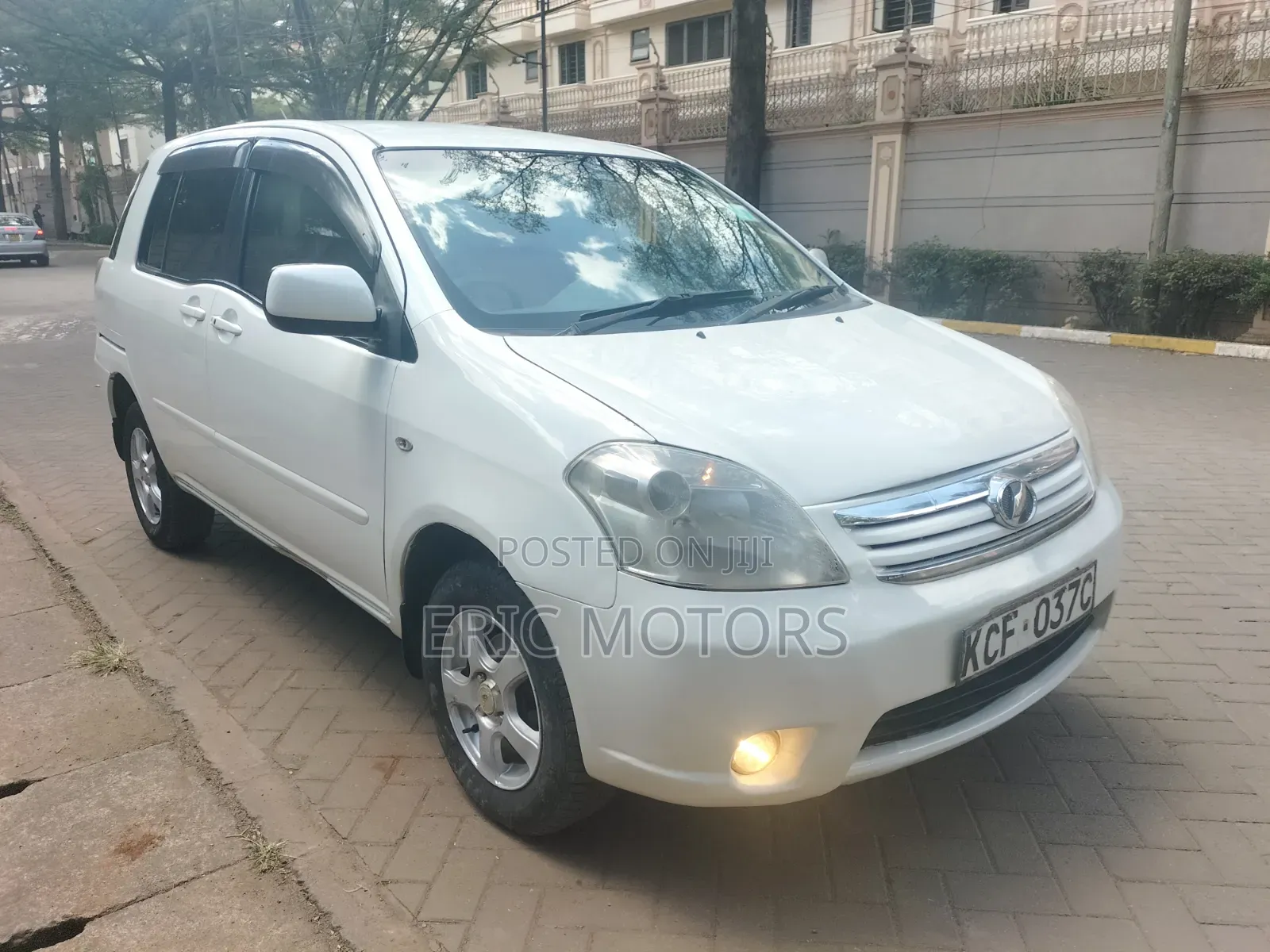 Toyota Raum 2005 White
